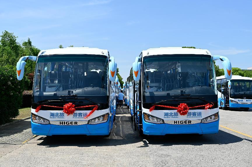 首批50辆苏州金龙纯电大巴交付！武汉通勤客运绿色发展提质升级