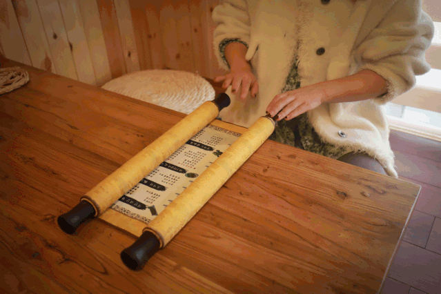 不知道的还以为要宣读圣旨呢霸气十足!