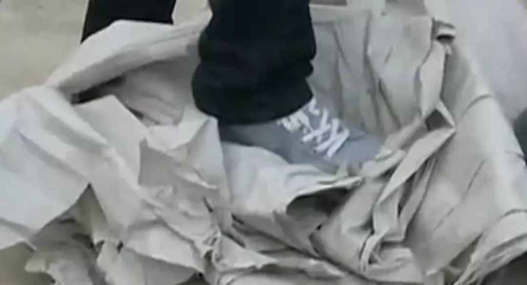 184fb9bf4365ed2abeabc4aae0fa1330.png