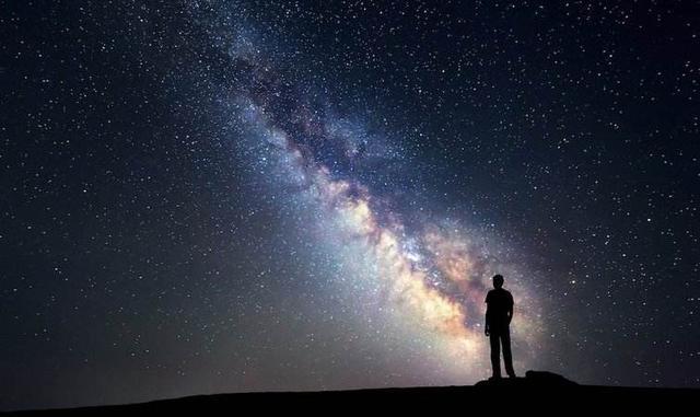 光速多久能到达银河系中心 186025bcd7f5577f2dbd411b66b48d22.png