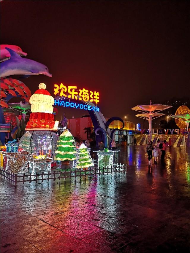 熊出没之奇幻空间里面的机器人图片武汉欢乐谷奇幻灯光节12月24日盛大