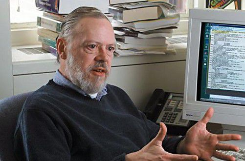 Delinal Ritchie C 语言的诞生,竟然是一个失败的项目?_christopher strachey c语言-CSDN博客
