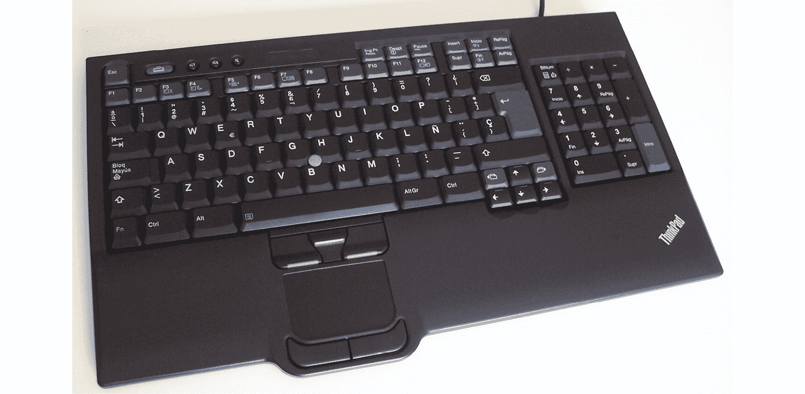 図 13: マウスパッドが統合されたキーボード