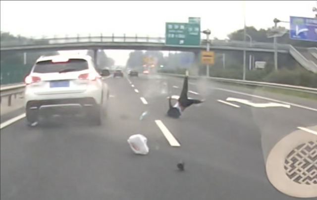 1637048437244362.png 1dc3f0456d165934fe1dbf81418458f5.png