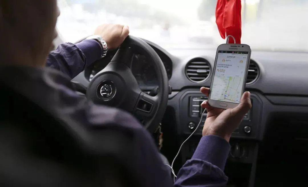 袁国宝滴滴如何给网约车司机们系上温情的安全带