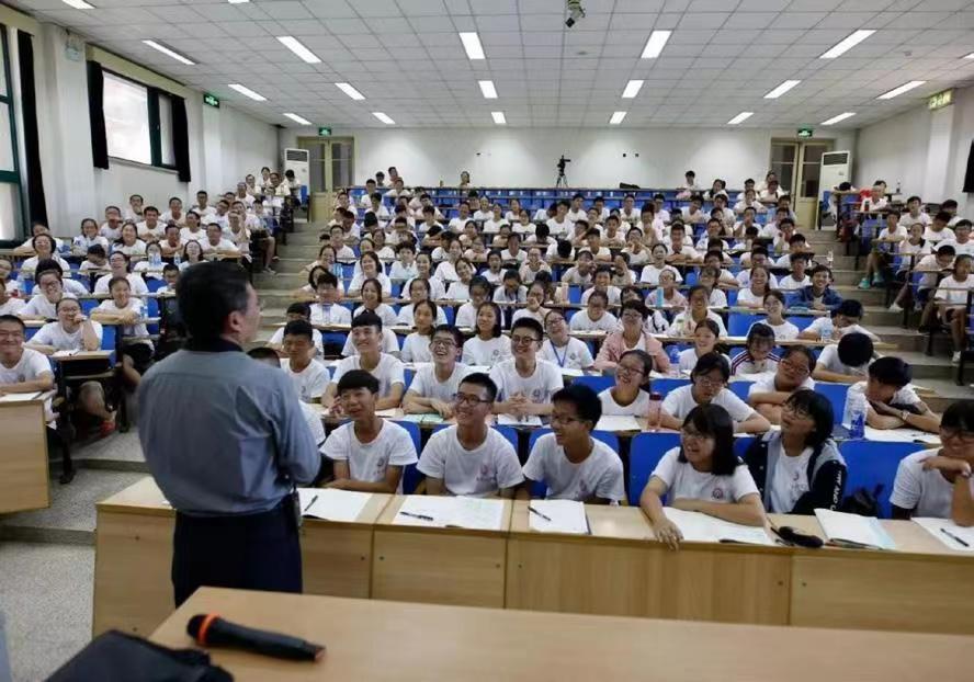 中国应试教育市场:挑战与机遇并存,金榜状元引领前行_应试教育赛道-CSDN博客