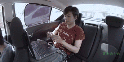 273280cc21a5617a2f90ee3439efbdaf.gif