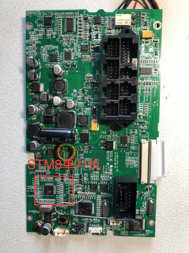 wince车机刷系统_城会玩！一顿折腾给奥迪Q5车机加装AV视频输入成功玩上坦克大战...-CSDN博客