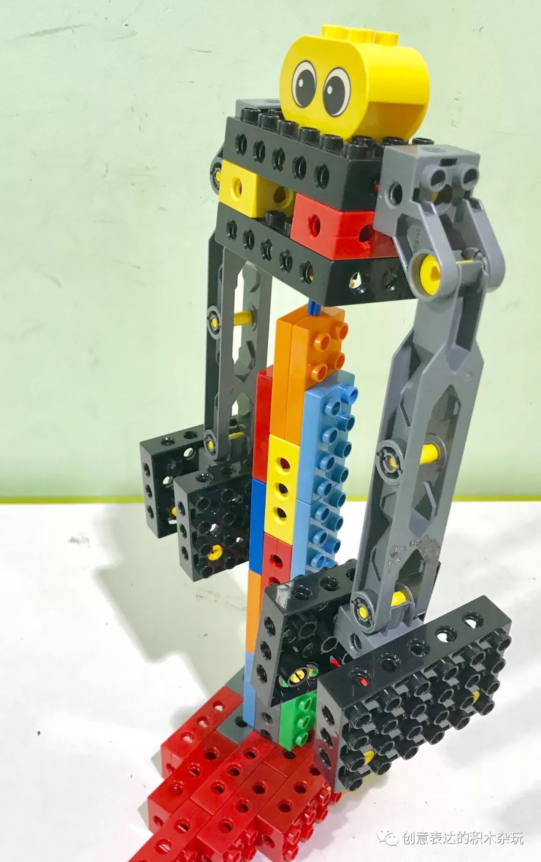 乐高推出 WeDo 2.0 来帮助小朋友学机械人学_智能界—智能科技聚合推荐平台—引领未来智能生活