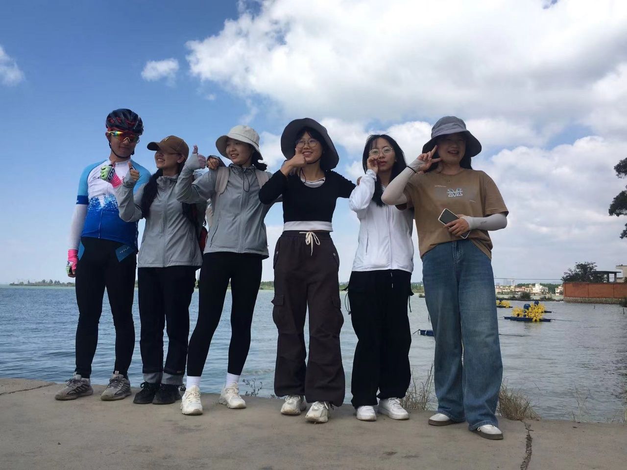 【骑行之旅】昆明草海湿地公园和海晏村的美丽邂逅