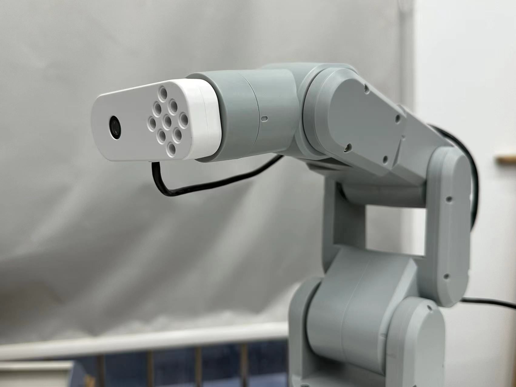 六轴机械臂机械臂人脸识别和跟踪_机械臂人脸识别有哪些项目可以用