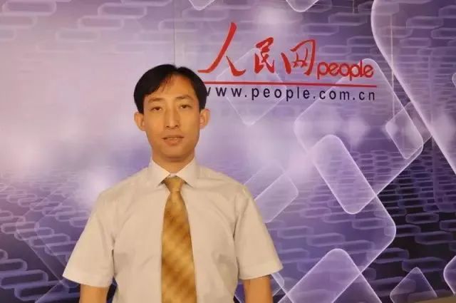 图片来源:人民网传道授业的风范师长在回国后的第二年,他获得了国家