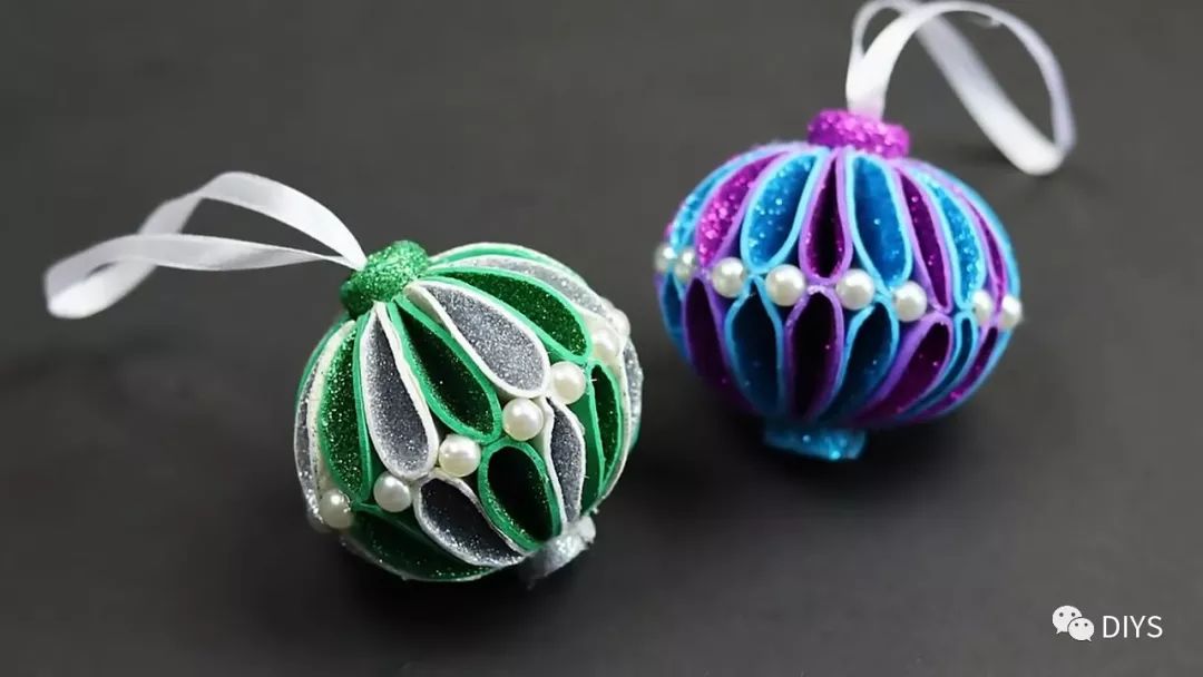 diy手工制作泡沫小球圣诞节饰品diy泡沫球挂件的制作方法