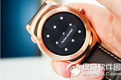 在手机上怎么设置手表 34a9a75bfa81b0828a7de4c43dd54bb8.png