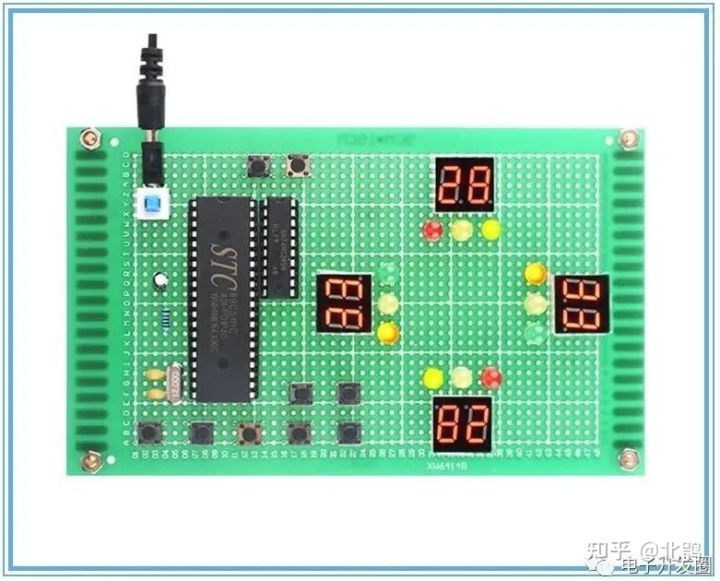 基于单片机的交通信号灯系统设计开题报告_51单片机交通信号灯设计