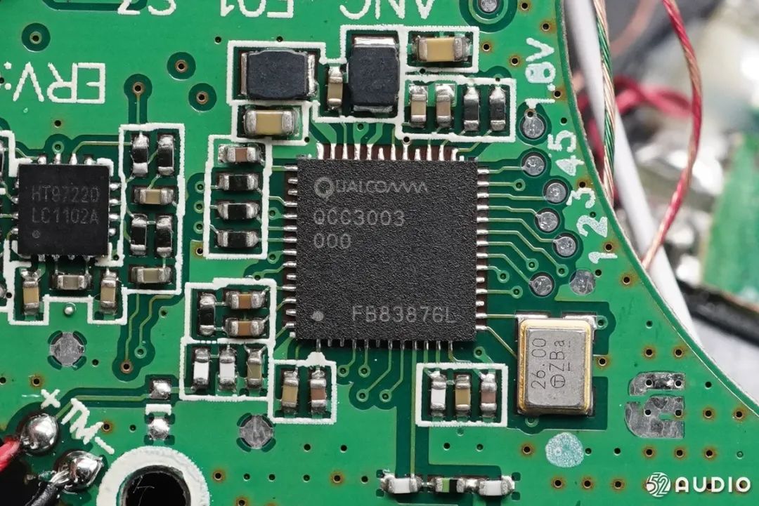 华强北耳机芯片检测软件拆解报告神秘降噪头戴蓝牙耳机丨内置佩戴检测