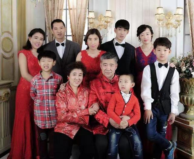 家庭组看不到对方一个小视频让我发现大家庭里兄弟姐妹不分家却能和睦