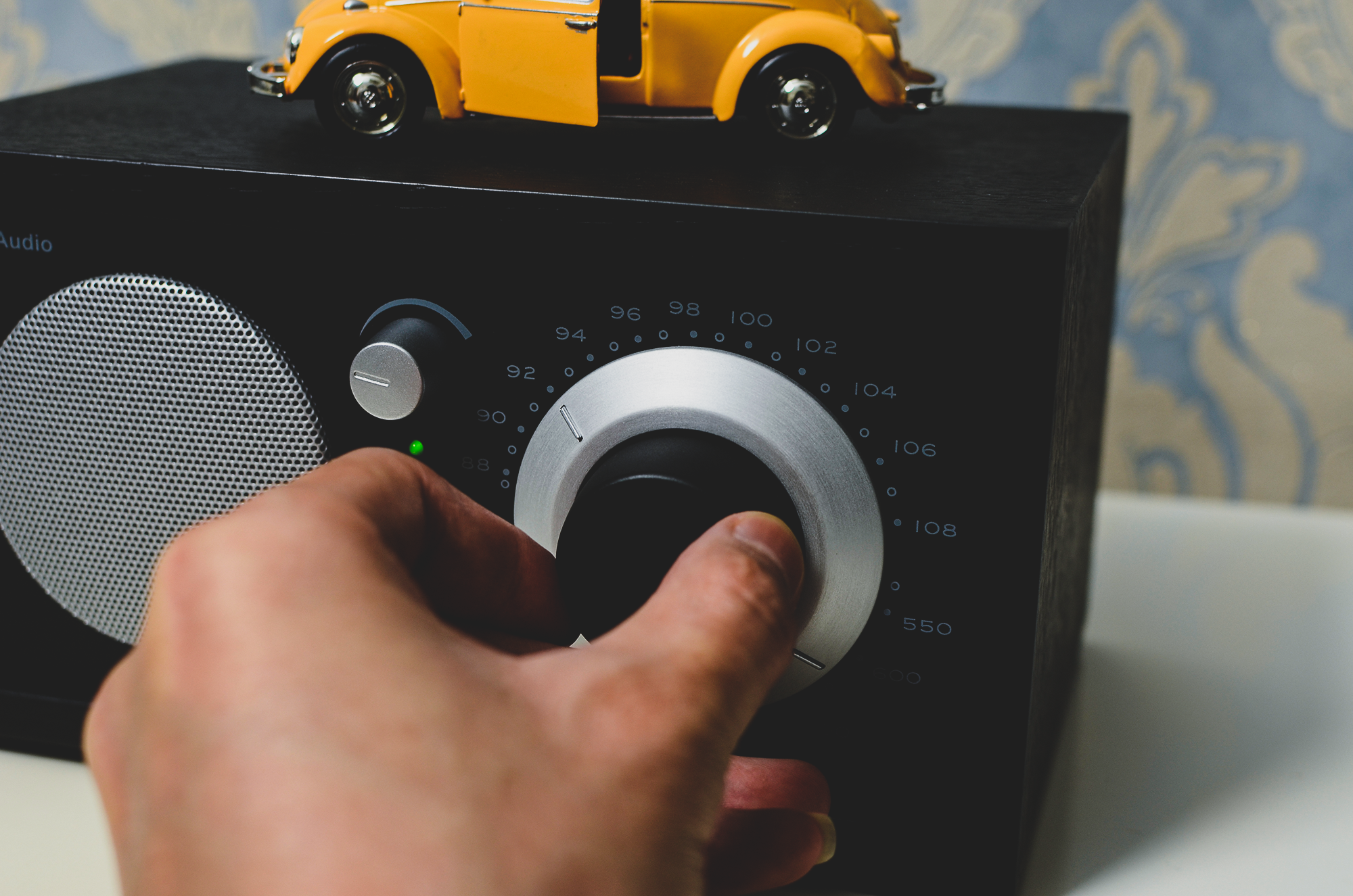 蜻蜓fm收音机电脑版追寻逝去的时光tivoliaudiom1bt收音机蓝牙音箱