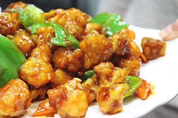 火锅丰富的面食惹人喜爱饺子,冷面,高粱米饭,窝窝头像东北人那样粗犷