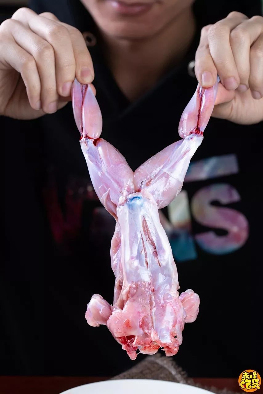 45f22f86508f0c97fbbcf99f48d1a533.png
