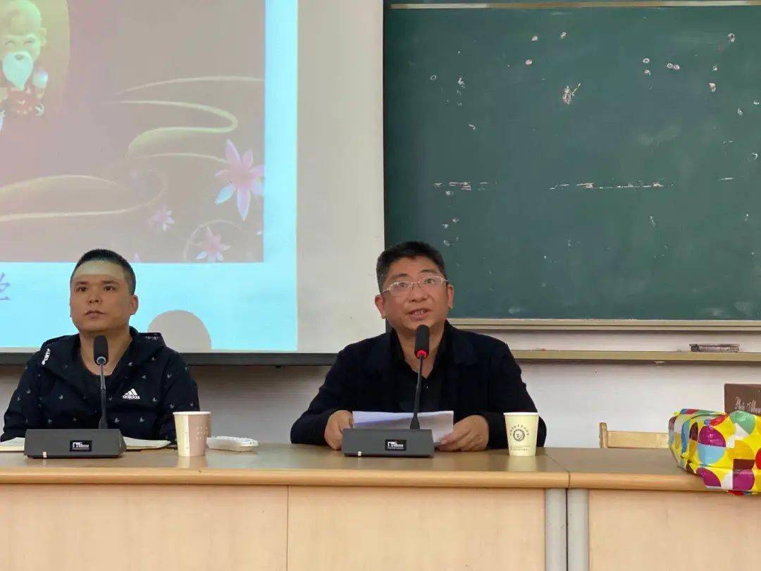 杜杜桥中学计算机老师那个爱在重阳情满杜中杜桥中学召开离退休老教师