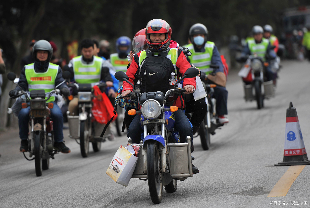 春运变迁见证时代发展2024年曾经的返乡摩托大军盛况不再