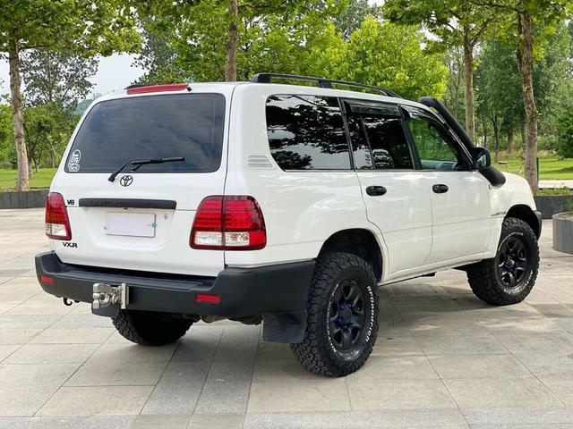 led灯串怎么摆造型最经典的丰田陆巡亮相精致圆形led灯组8缸动力四驱