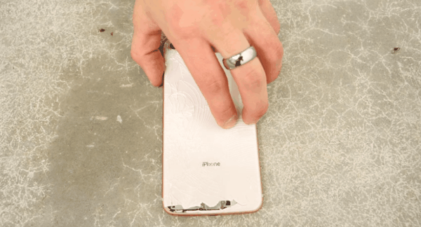苹果8屏幕测试软件iphone8plus防摔测试屏幕很硬背面较弱