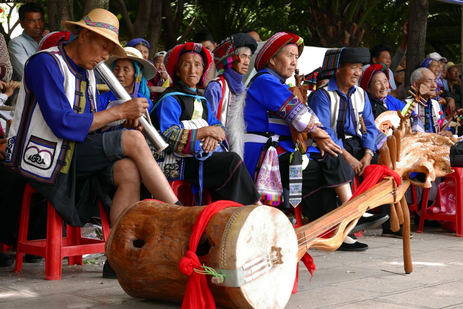 搭建了"魅力石林大舞台",民族文化展演活动时间为8月9日至8月12日,在