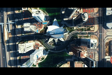 789fdeb84e774a8ae91e8a3da7939bd8.gif