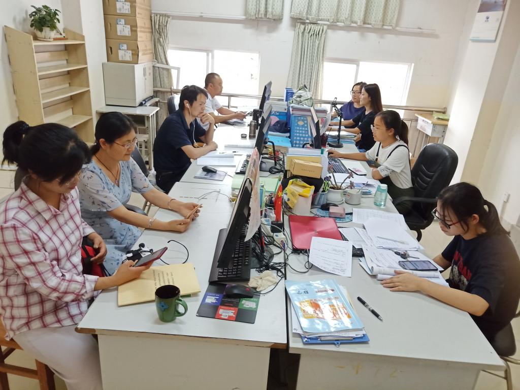 易门一中2021年高考成绩查询,附属易门中学2021届高二年级教师参加"
