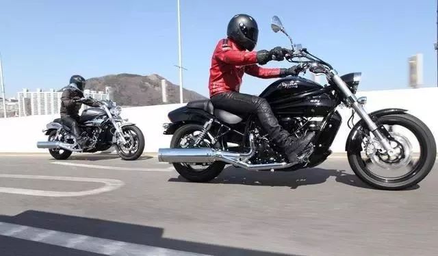 650storm铃木v轻骑晓星新款650太子摩托搭载双凸8气门v缸73p国内最强