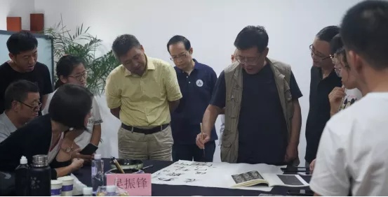 严都岿副教授示范教学郑墨泉老师示范教学古琴欣赏及体验茶艺体验太极