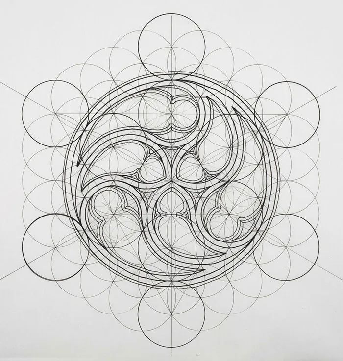 如何画螺旋线理工男花40年时间用圆规画1000张画网友太浪漫了