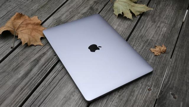 苹果笔记本电脑亮度无法调节_苹果MacBook AirM1评测：M1芯片给您不一样的体验