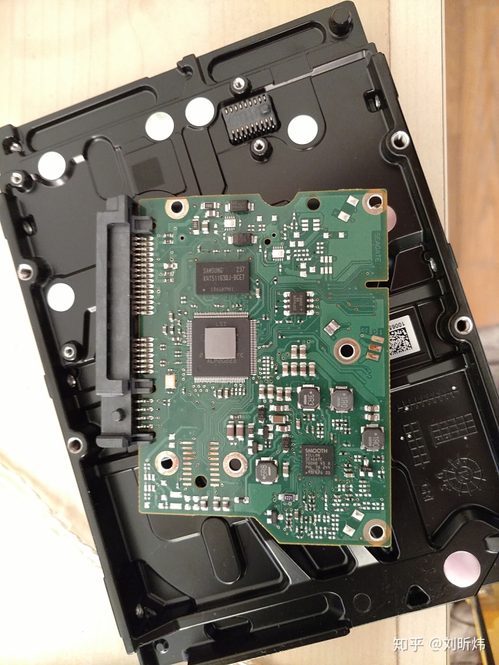 xboxone硬盘坏的表现_你的机械硬盘有RV振动传感器吗？三款2.5寸HDD测试