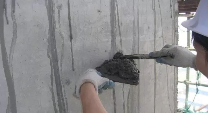 如何找出孔洞位置进行填充穿墙螺杆洞的封堵涉及外墙的渗漏风险如何