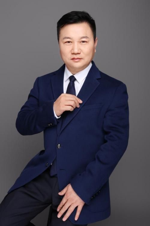 大好河山集团董事长黄国林先生创新引领旅游业发展变革