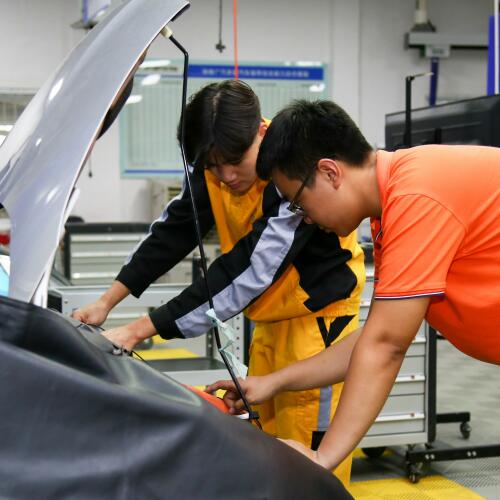 汽車鈑金噴漆技術, 相關知識點:目前,4s店或汽車修理廠通常是採用鈑金