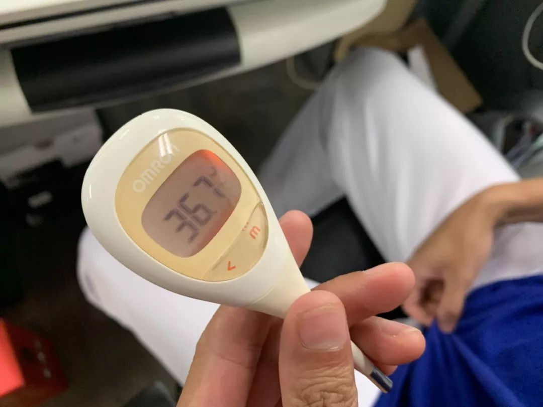 rust标准服在哪捡枪耳温枪额温枪电子体温计量体温哪个更准实测后再也