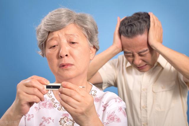 python一个问号 两个问好的区别_老了才明白,家有一个孩子和两个孩子