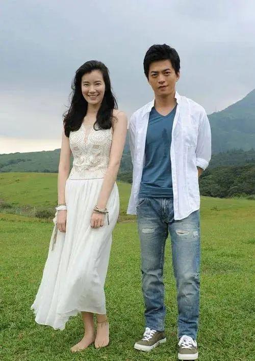 但在孟小蓓的微博里,偶尔流露出的幸福,已经足够羡煞旁人.