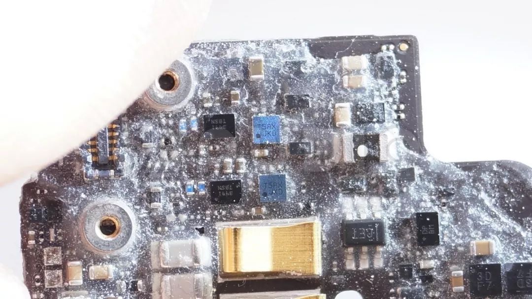i12蓝牙耳机怎么设置成中文_拆解报告:苹果airpods二代 tws蓝牙耳机