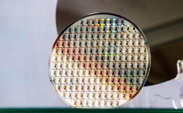 lvds单8转双8芯片_我国研发的8英寸石墨烯单晶圆有多强?