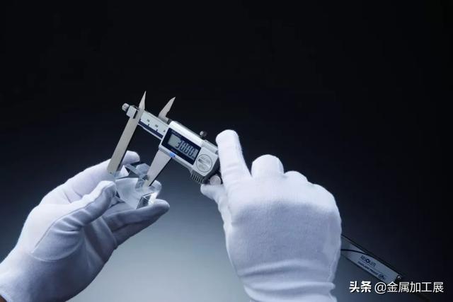 如何正确的使用卡尺 8d3356a955580ecf0fc50331e763fe0a.png