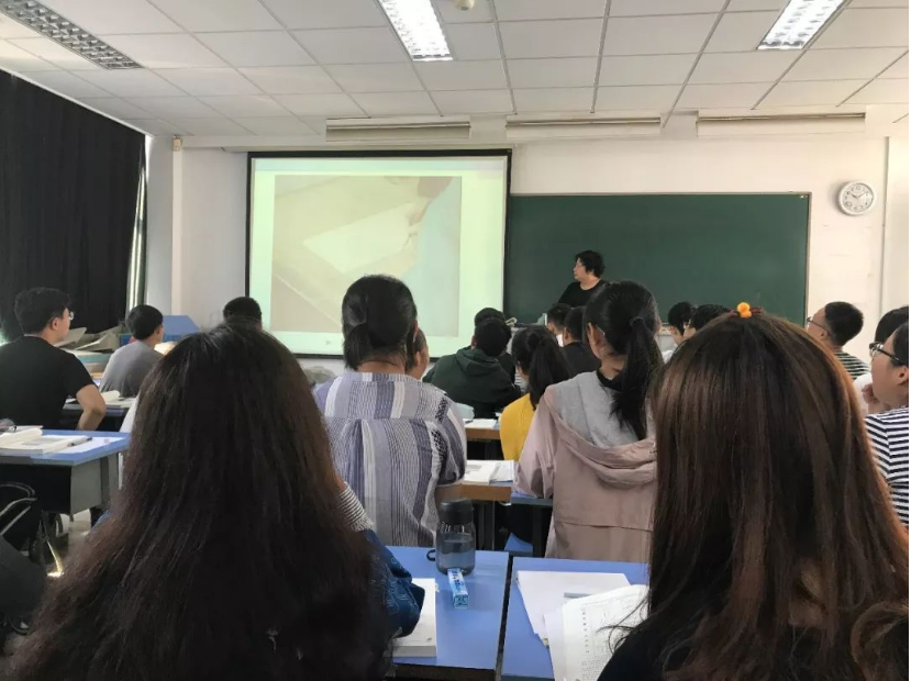 计算机选修课程大学选修课很重要会对未来发展有帮助千万不要轻易的就