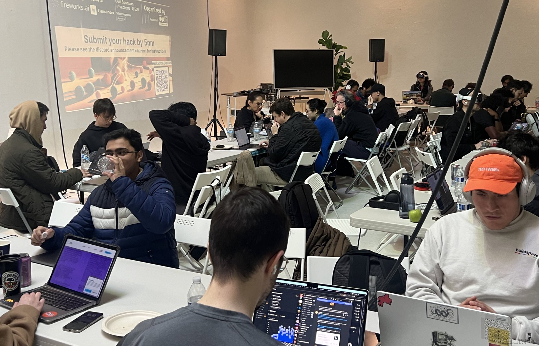 大模型日报2月26日