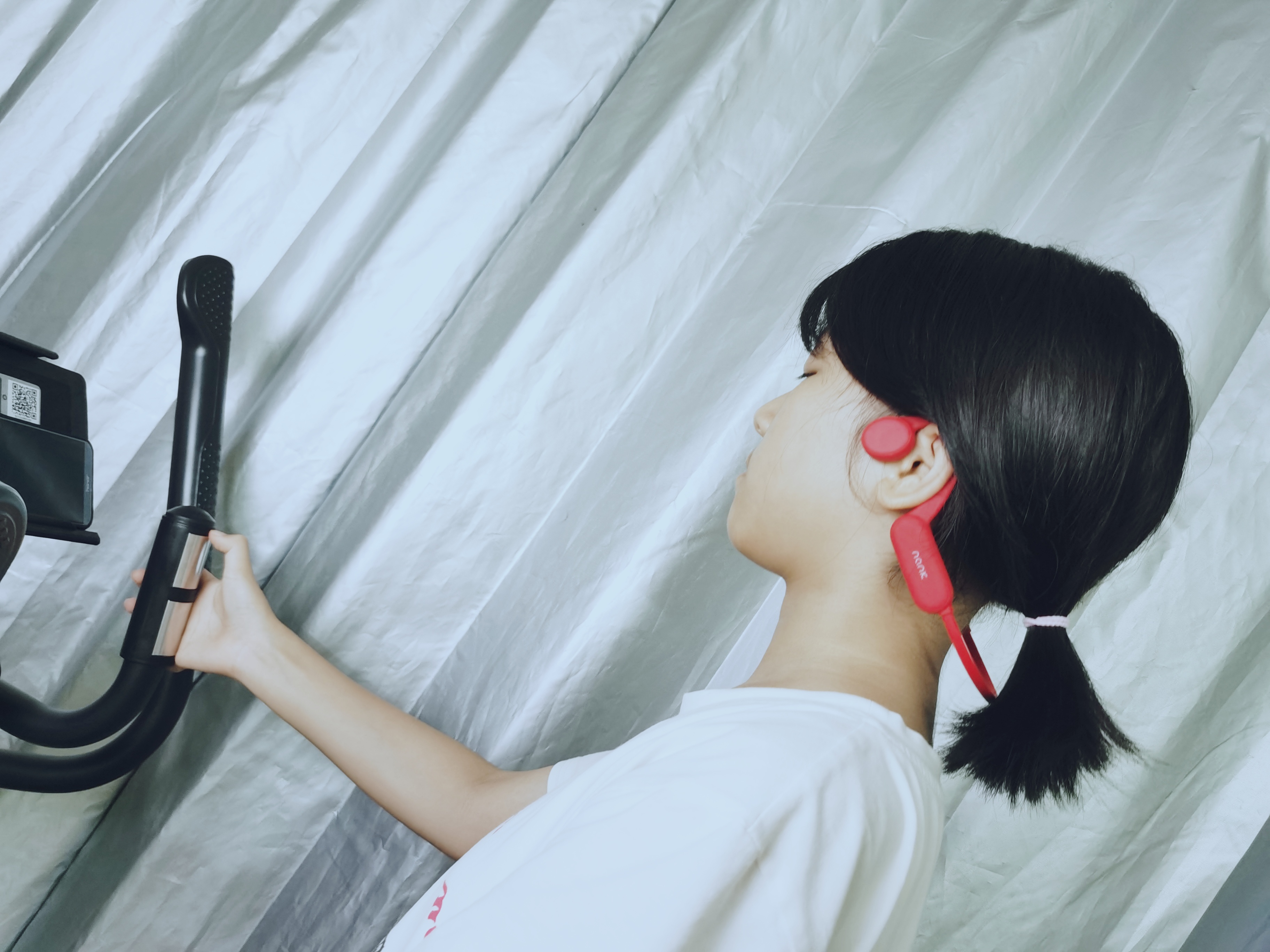 不入耳的运动蓝牙耳机更释放自由？南卡骨传导耳机上手实测