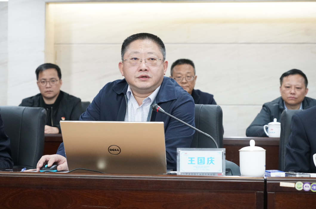 王国庆指出,年初以来,京华电子围绕中心,主动作为,努力克服疫情影响