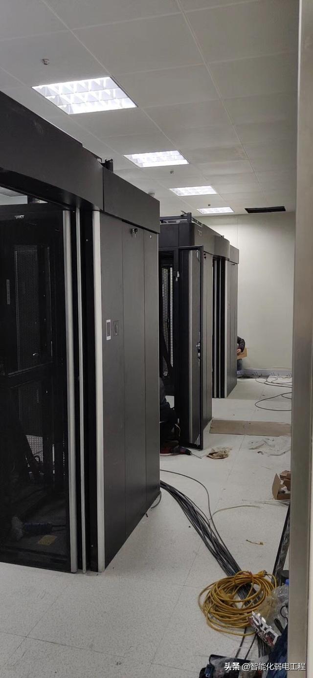 网络机柜图片看看国内弱电工程商的杰作不必德国工程师差51张施工图片
